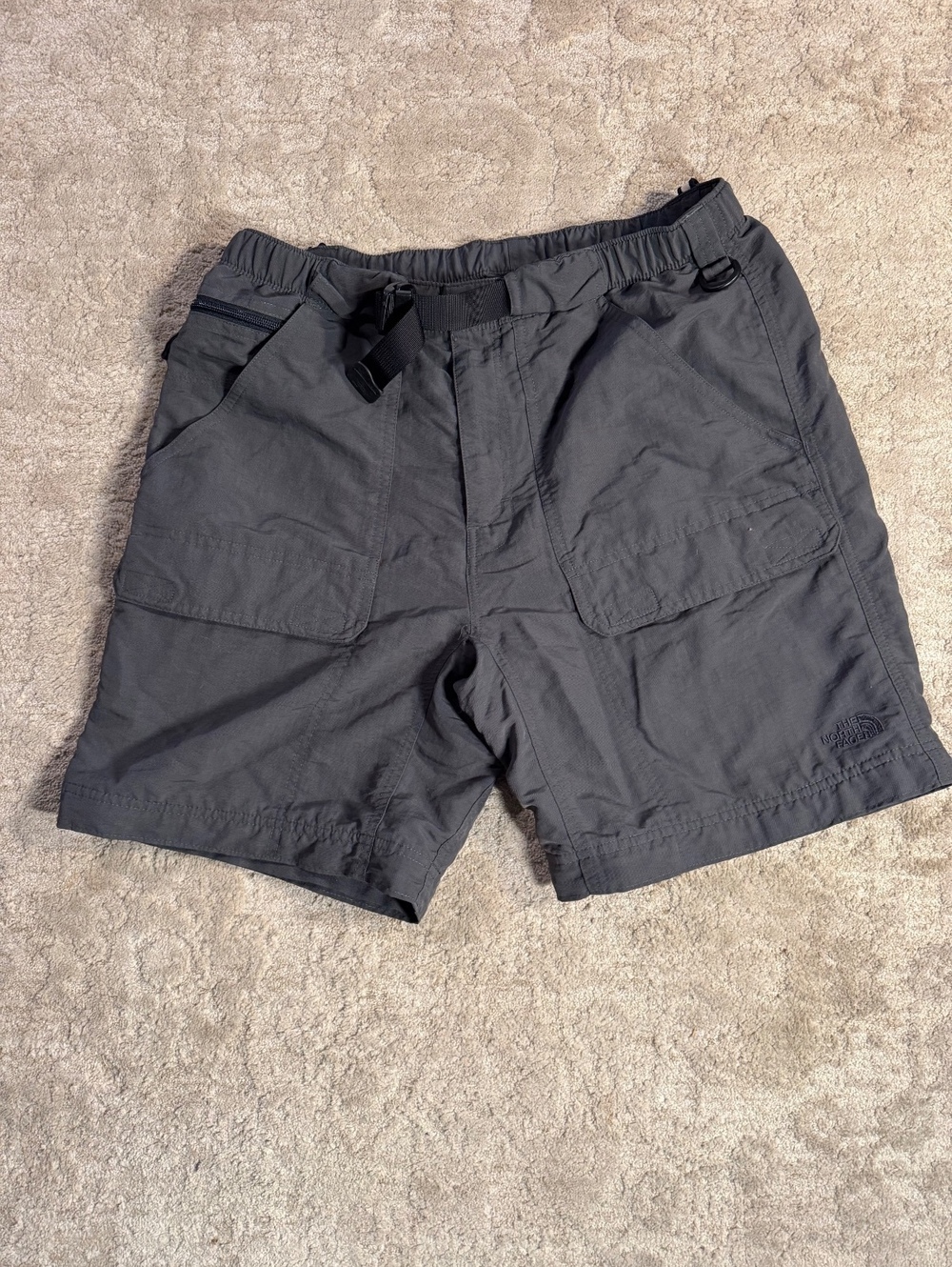 The North Face Men's Black Nylon Outdoor Shorts Size M